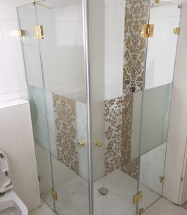 מקלחון_פינתי_80